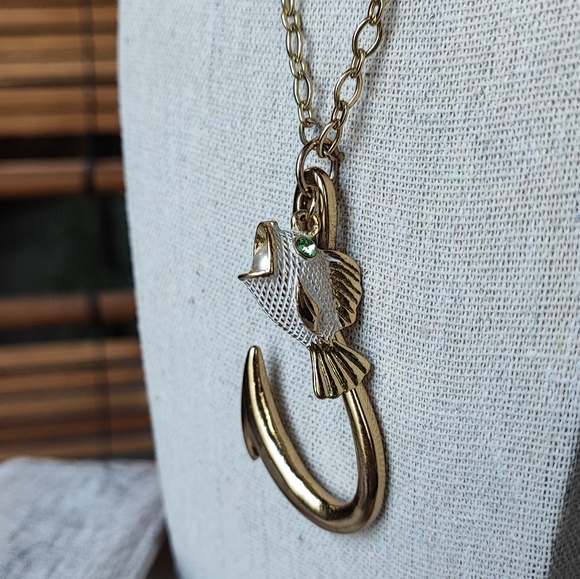 Lilly Pulitzer Signed Enameled Fish Pearl Gold Tone Extra Long Necklace Fishing - Picture 8 of 8